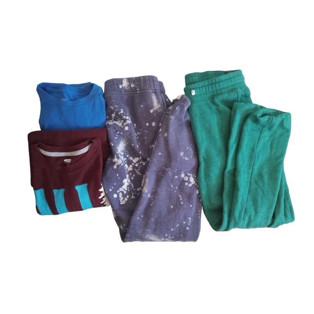 Boys size 8‎ mixed green and splat sweat pants and top bundle